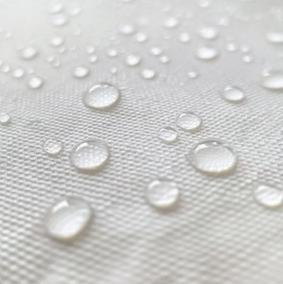 品質 防水ポリエステルフィルターメディア 空気フィルタリング 建築用布ロール 工場