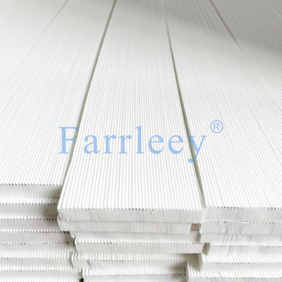 品質 170g/m2 工業用粉塵収集器用 PTFE膜付きポリエステルスパンボンド 工場